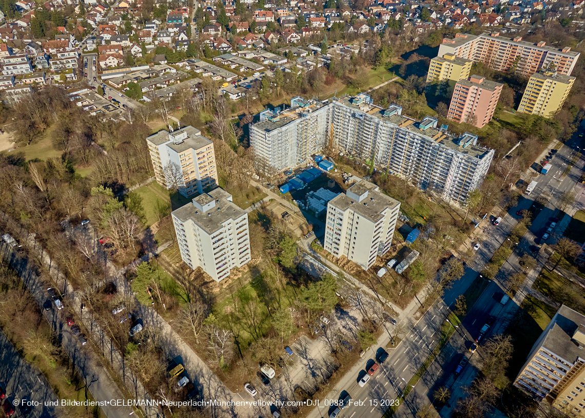 15.02.2023 - Sanierung am Kar-Marx-Ring 11-21 in Neuperlach